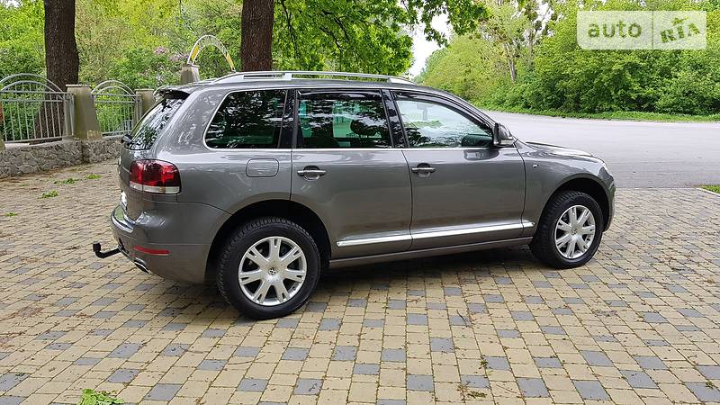 Позашляховик / Кросовер Volkswagen Touareg 2009 в Полтаві