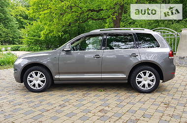 Позашляховик / Кросовер Volkswagen Touareg 2009 в 