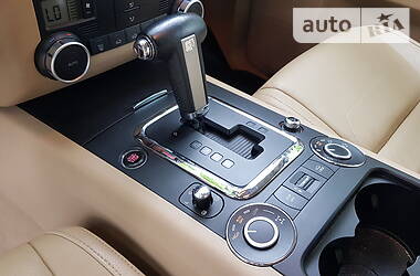 Позашляховик / Кросовер Volkswagen Touareg 2009 в 