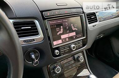 Позашляховик / Кросовер Volkswagen Touareg 2016 в 