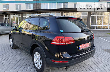 Внедорожник / Кроссовер Volkswagen Touareg 2012 в Ивано-Франковске