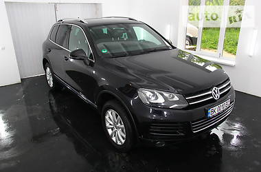 Позашляховик / Кросовер Volkswagen Touareg 2010 в 
