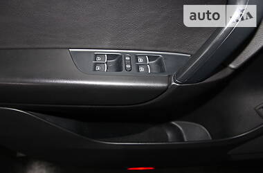 Позашляховик / Кросовер Volkswagen Touareg 2010 в 