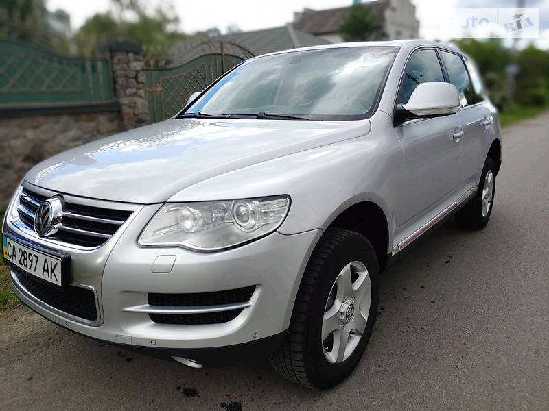 Позашляховик / Кросовер Volkswagen Touareg 2007 в Києві