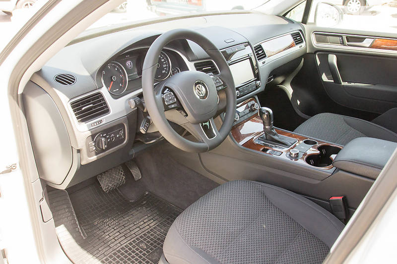 Позашляховик / Кросовер Volkswagen Touareg 2012 в Запоріжжі фото 12 Позашляховик / Кросовер Volkswagen Touareg 2012 в Запоріжжі