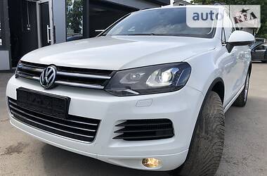 Внедорожник / Кроссовер Volkswagen Touareg 2014 в Тернополе