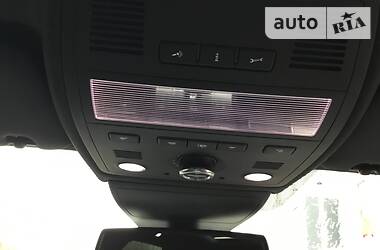Внедорожник / Кроссовер Volkswagen Touareg 2015 в 