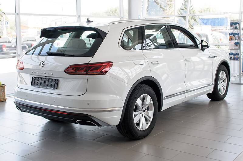 Позашляховик / Кросовер Volkswagen Touareg 2018 в Хмельницькому