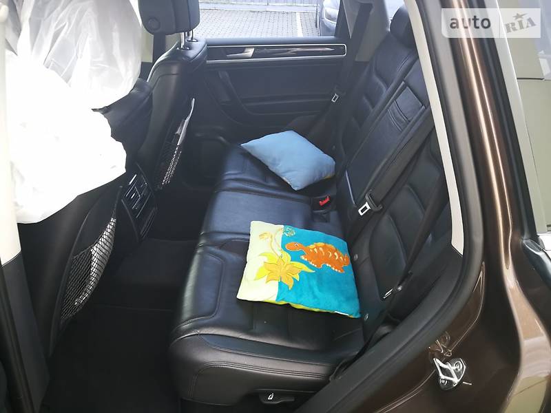 Позашляховик / Кросовер Volkswagen Touareg 2014 в Хмельницькому
