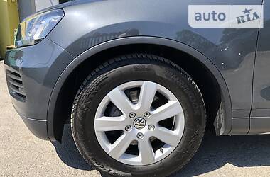 Внедорожник / Кроссовер Volkswagen Touareg 2013 в Тернополе