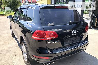 Внедорожник / Кроссовер Volkswagen Touareg 2012 в Тернополе