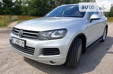 Позашляховик / Кросовер Volkswagen Touareg 2012 в 