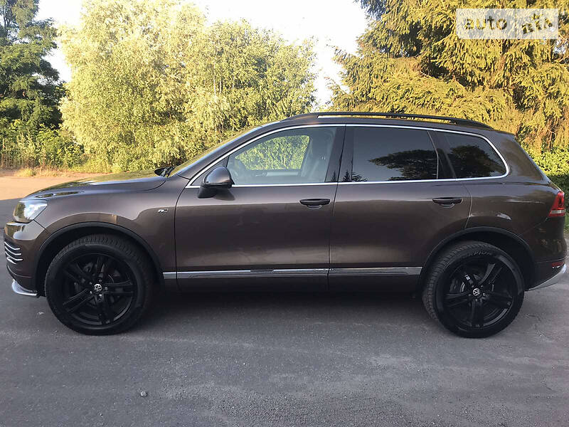 Позашляховик / Кросовер Volkswagen Touareg 2014 в Бердичеві