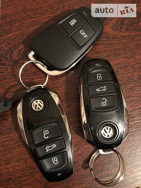 Позашляховик / Кросовер Volkswagen Touareg 2014 в Бердичеві