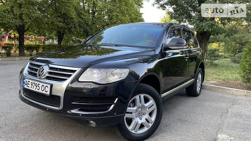 Позашляховик / Кросовер Volkswagen Touareg 2007 в Дніпрі