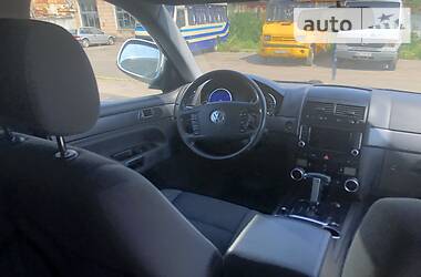 Позашляховик / Кросовер Volkswagen Touareg 2008 в Рівному