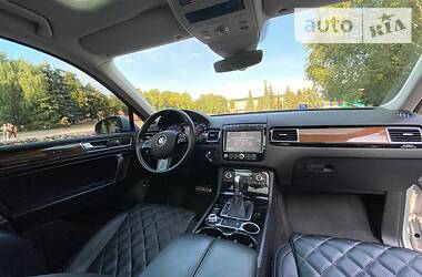 Универсал Volkswagen Touareg 2016 в 