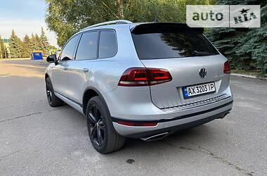 Универсал Volkswagen Touareg 2016 в 
