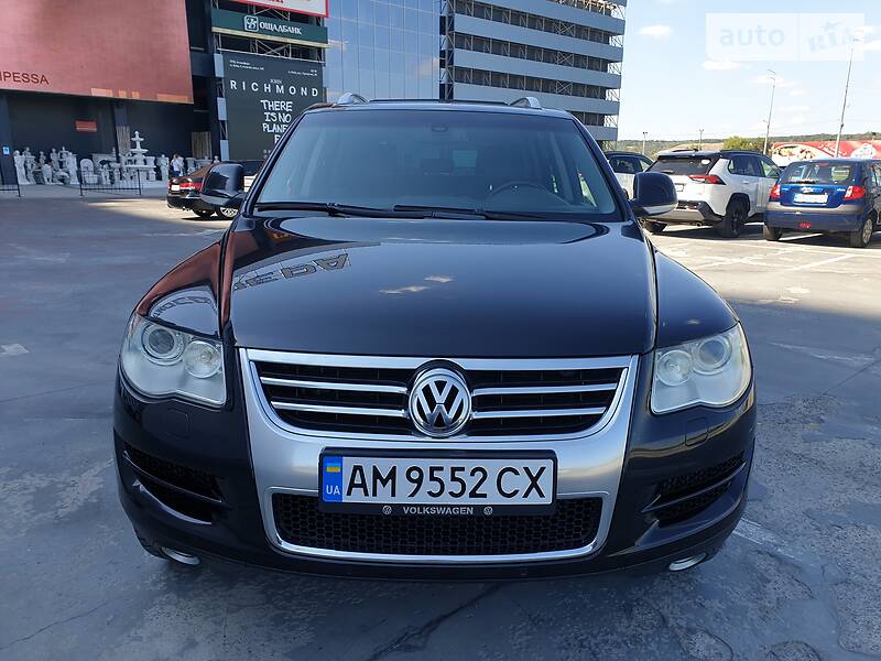 Позашляховик / Кросовер Volkswagen Touareg 2007 в Києві