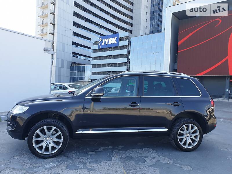 Позашляховик / Кросовер Volkswagen Touareg 2007 в Києві