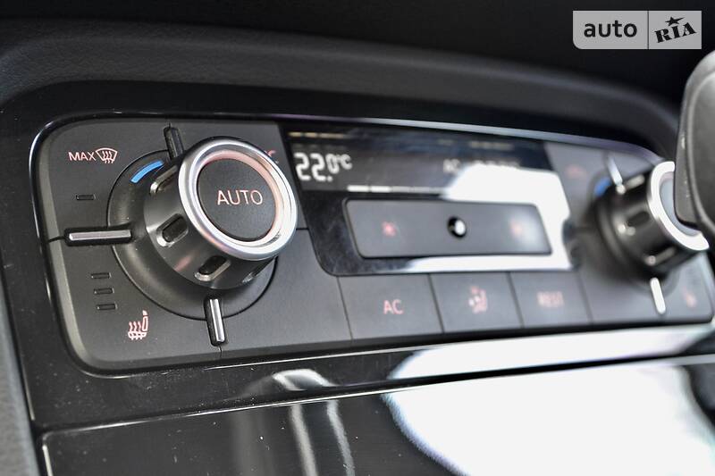 Позашляховик / Кросовер Volkswagen Touareg 2012 в Києві фото 85 Позашляховик / Кросовер Volkswagen Touareg 2012 в Києві