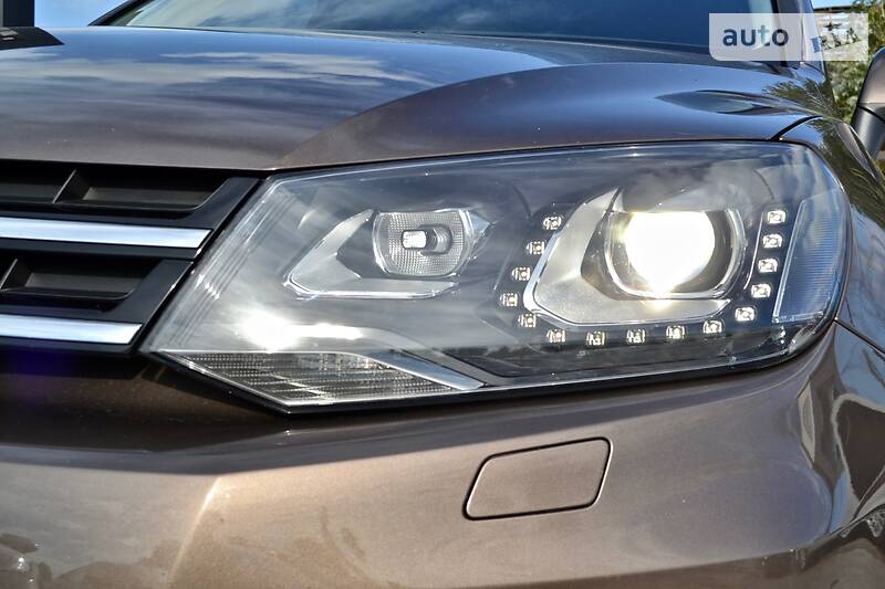 Позашляховик / Кросовер Volkswagen Touareg 2012 в Києві фото 16 Позашляховик / Кросовер Volkswagen Touareg 2012 в Києві