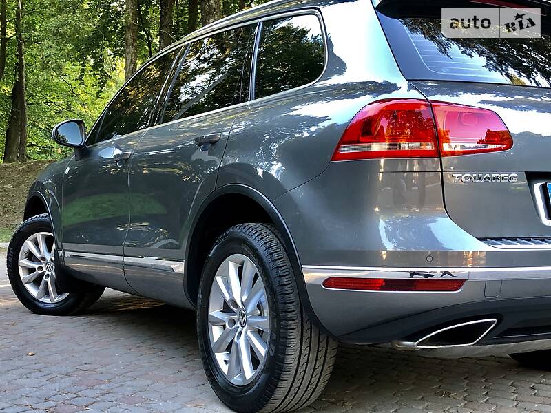 Позашляховик / Кросовер Volkswagen Touareg 2015 в Дрогобичі