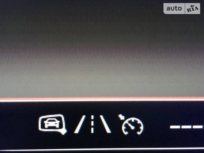 Позашляховик / Кросовер Volkswagen Touareg 2015 в Дрогобичі