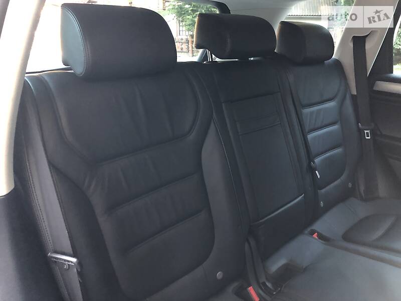 Позашляховик / Кросовер Volkswagen Touareg 2015 в Дрогобичі