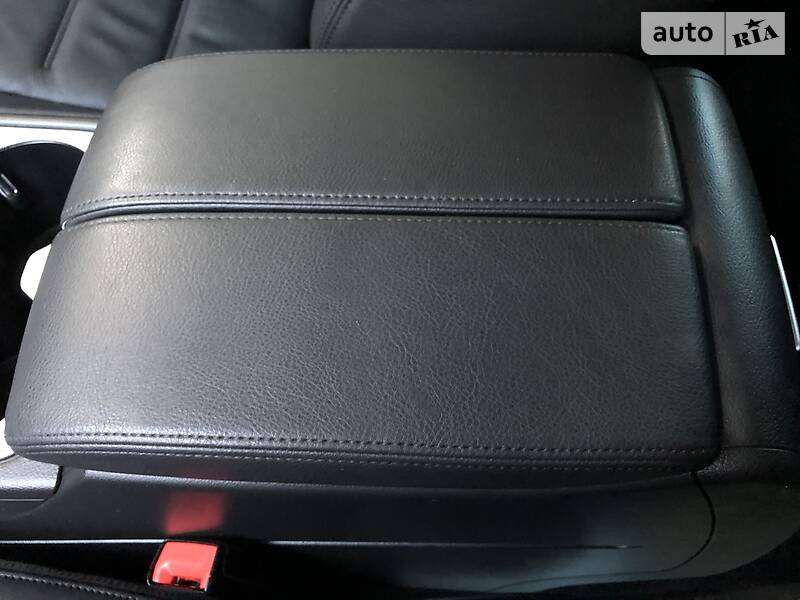 Позашляховик / Кросовер Volkswagen Touareg 2015 в Дрогобичі