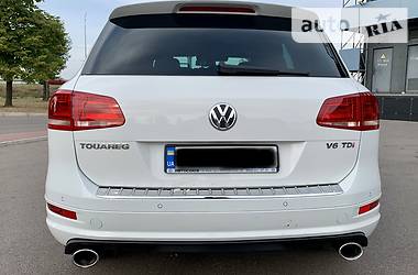 Внедорожник / Кроссовер Volkswagen Touareg 2012 в Киеве