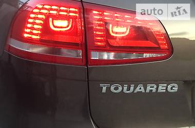 Внедорожник / Кроссовер Volkswagen Touareg 2014 в Киеве