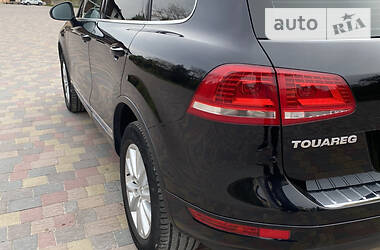 Внедорожник / Кроссовер Volkswagen Touareg 2014 в Тернополе