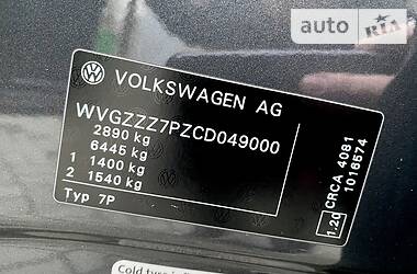 Внедорожник / Кроссовер Volkswagen Touareg 2012 в Днепре