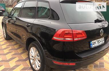 Внедорожник / Кроссовер Volkswagen Touareg 2012 в Бердичеве