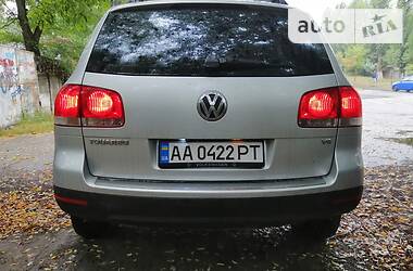 Внедорожник / Кроссовер Volkswagen Touareg 2007 в Киеве