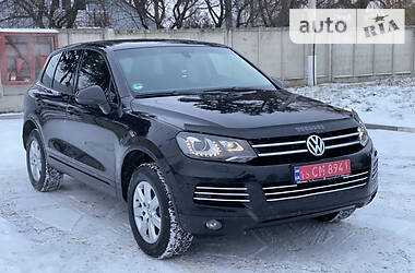 Внедорожник / Кроссовер Volkswagen Touareg 2014 в Тернополе