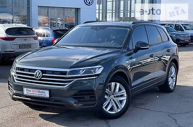 Внедорожник / Кроссовер Volkswagen Touareg 2019 в Херсоне