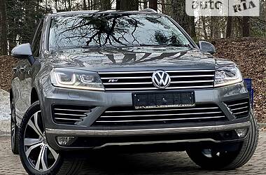 Внедорожник / Кроссовер Volkswagen Touareg 2017 в Дрогобыче