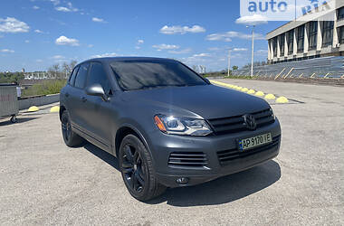 Внедорожник / Кроссовер Volkswagen Touareg 2012 в Запорожье