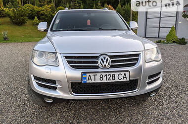 Позашляховик / Кросовер Volkswagen Touareg 2008 в Косові