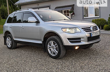 Позашляховик / Кросовер Volkswagen Touareg 2008 в Косові