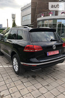 Внедорожник / Кроссовер Volkswagen Touareg 2016 в Черкассах