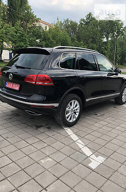 Внедорожник / Кроссовер Volkswagen Touareg 2016 в Черкассах