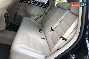 Внедорожник / Кроссовер Volkswagen Touareg 2014 в Ивано-Франковске