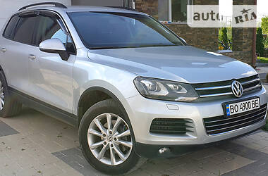 Внедорожник / Кроссовер Volkswagen Touareg 2011 в Тернополе