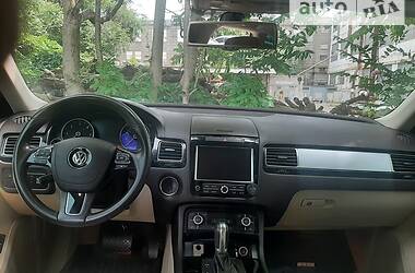 Внедорожник / Кроссовер Volkswagen Touareg 2012 в Запорожье