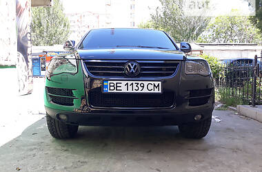 Позашляховик / Кросовер Volkswagen Touareg 2008 в Миколаєві