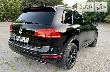 Позашляховик / Кросовер Volkswagen Touareg 2015 в Херсоні