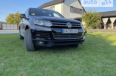 Внедорожник / Кроссовер Volkswagen Touareg 2012 в Шполе